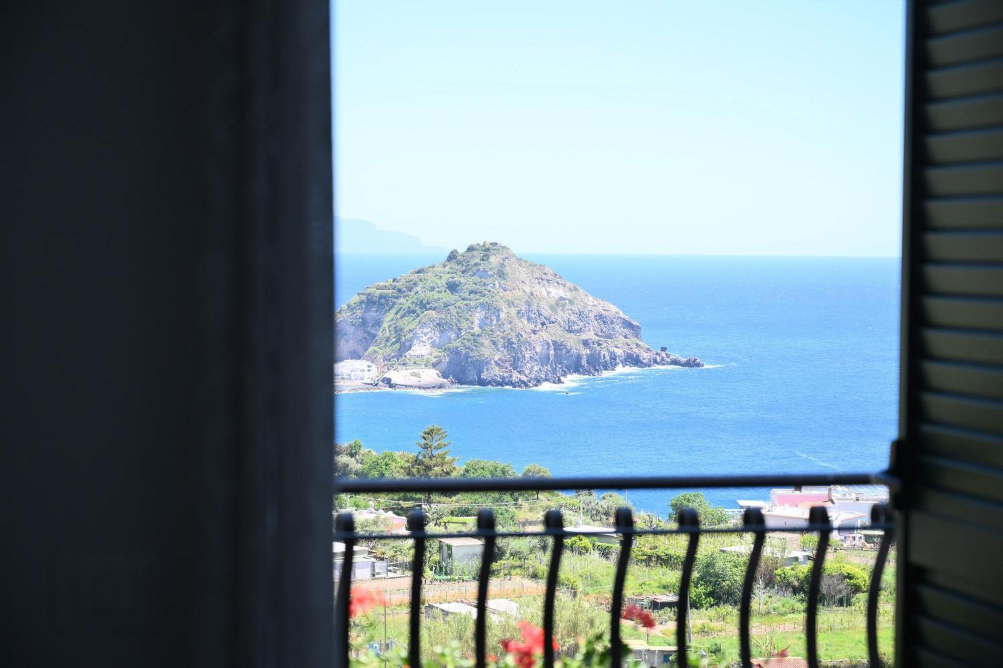 Villa Eleonora, un angolo di Paradiso ad Ischia Sant'Angelo  Camera foto